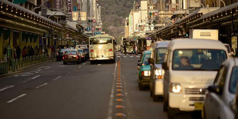 工业设备数据采集与边缘计算：赋能定制机械设备实时响应的架构实践