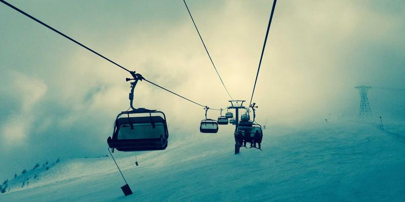 精密工业设备环境控制：高端机械制造中的恒温恒湿与洁净度管理解决方案