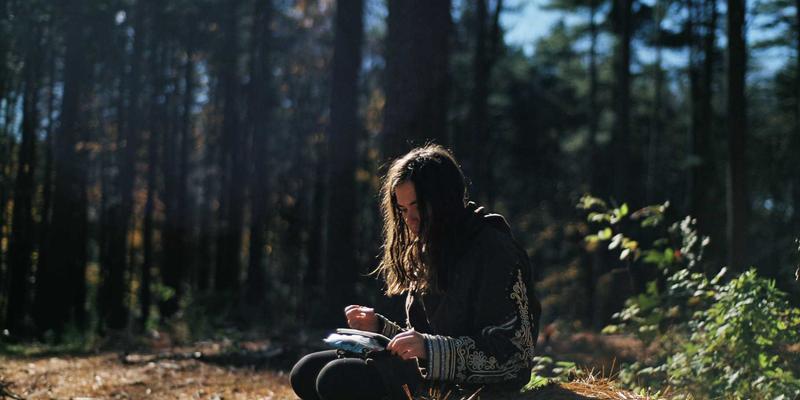 高精度工业机器人末端执行器选型指南：从定制机械设备到动态精度补偿